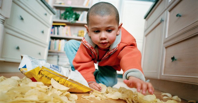 "Quy luật 5 giây" sai lầm về thực phẩm nhiễm khuẩn