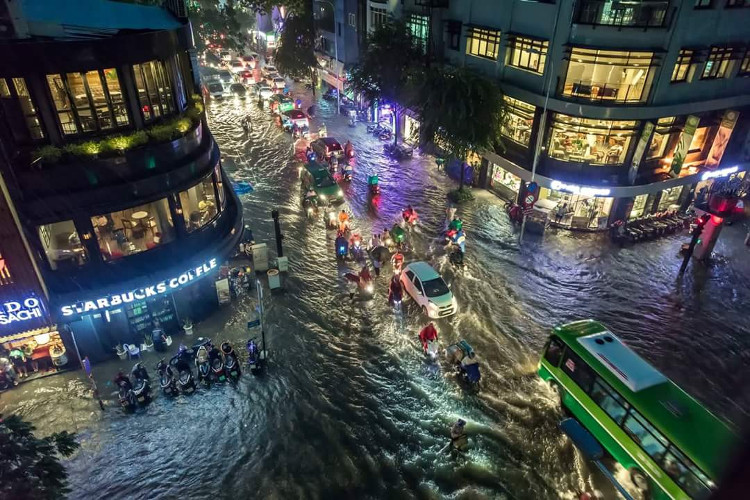 Sự thật mà xe của bạn sẽ phải đối mặt khi bị ngập trong nước quá lâu