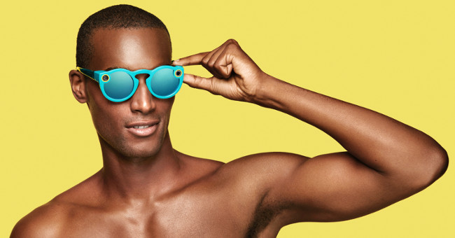 Snapchat ra mắt kính râm tích hợp camera