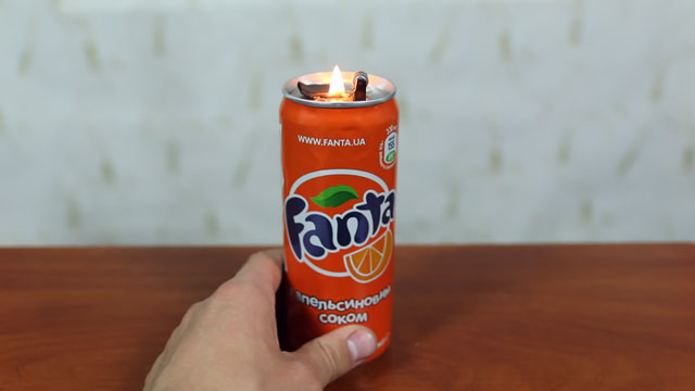 Bạn đã biết cách chế bật lửa từ lon nước ngọt chưa?