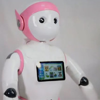 Trung Quốc chế "robot giữ trẻ"
