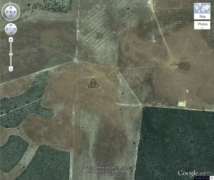 10 địa điểm kỳ lạ trên bản đồ Google Earth