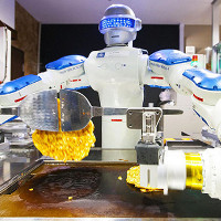 Nhật Bản: Robot cũng biết làm sushi, rán bánh xèo