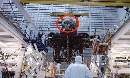 NASA giấu công nghệ trên kính viễn vọng nhìn ngược quá khứ