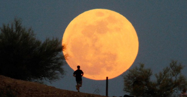 Vị trí đẹp để người Việt ngắm siêu trăng thế kỷ tối nay