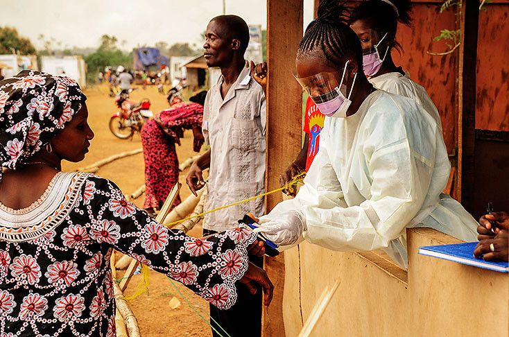 Virus Ebola có thể lây nhiễm mà không biểu hiện triệu chứng bên ngoài
