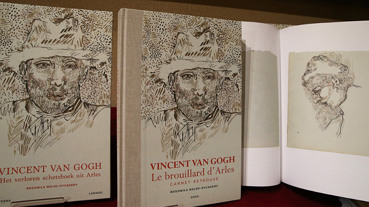 Tranh cãi quanh tập tranh nháp nghi của danh họa Van Gogh