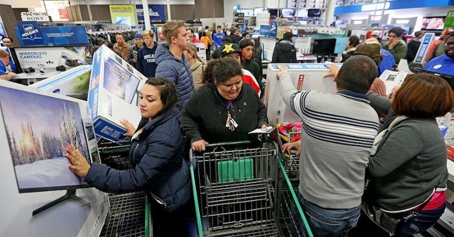 Black Friday là ngày gì và tại sao người ta "phát cuồng" vì Black Friday?