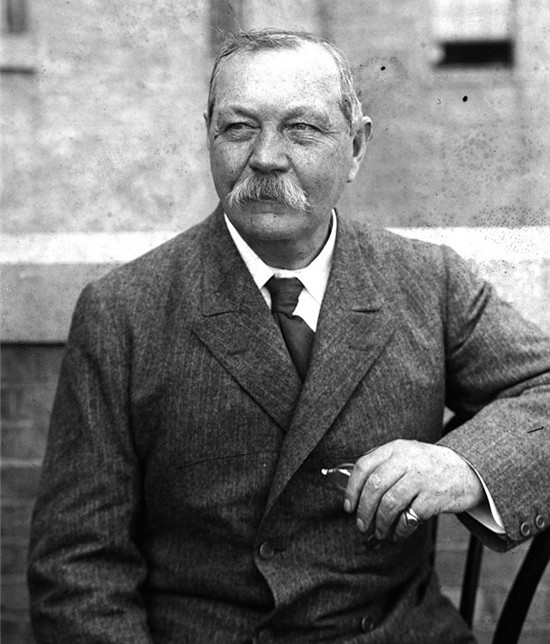  Arthur Conan Doyle