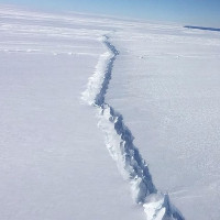 Thềm băng Nam Cực tan vỡ, đe dọa nhấn chìm nhiều thành phố