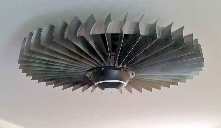 Chiếc quạt trần sử dụng động cơ phản lực giá 3000 USD