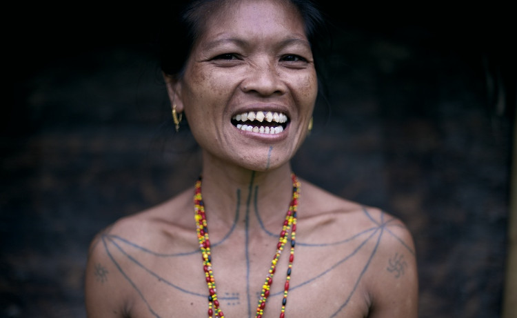 Kỳ dị cách mài răng 
