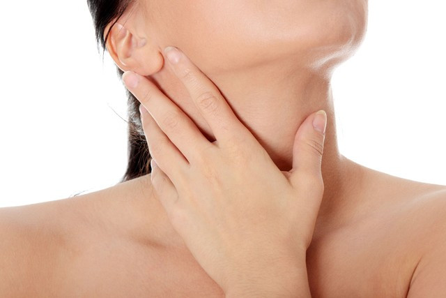 U tuyến giáp là gì? Cách điều trị u tuyến giáp như thế nào?
