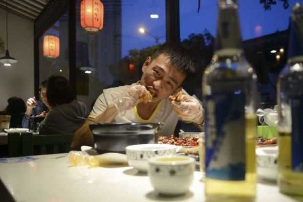 Sở thích ăn đầu thỏ kỳ quái của người Tứ Xuyên, Trung Quốc
