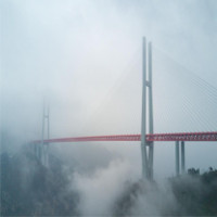 Đi xuyên mây giữa cây cầu cao nhất thế giới