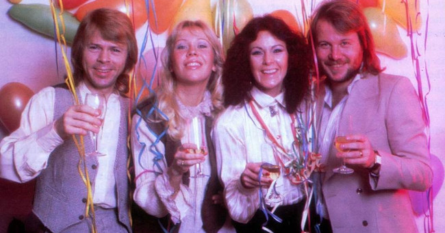 5 điều bạn chưa biết về bài hát "Happy New Year" của ABBA
