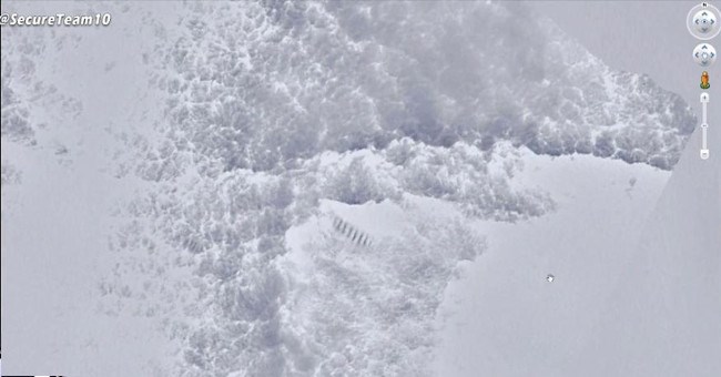 Phát hiện cầu thang khổng lồ bí ẩn ở Nam Cực?