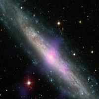 Phát hiện ra hai lỗ đen khổng lồ ẩn nấp trong các thiên hà gần chúng ta