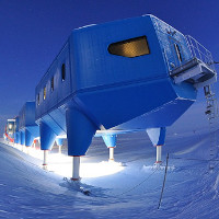 Anh đóng trạm nghiên cứu ở Nam Cực vì mặt băng nứt gãy