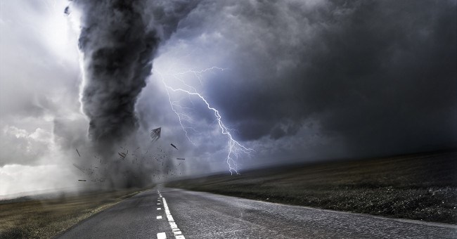 Tiết lộ gây sốc về "vùng chết chóc" tồn tại trong cơn lốc xoáy