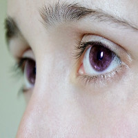 Truyền thuyết li kì về những người có đôi mắt tím