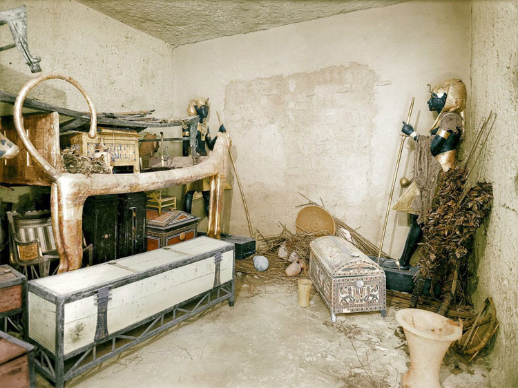 Ảnh màu cực hiếm ghi lại quá trình khám phá lăng mộ Tutankhamun
