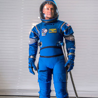 Bộ áo phi hành gia mới của NASA giống hệt trong phim 2001: A Space Odyssey