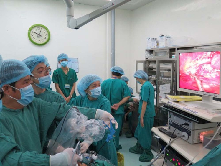 Ca ghép thận chéo đầu tiên ở Việt Nam đã thành công