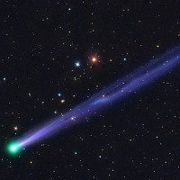 Sao chổi 45P áp sát Trái đất phát ánh sáng xanh huyền ảo