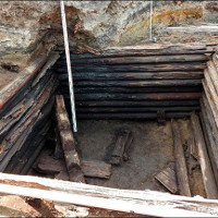 Khai quật tàn tích nhà cháy, phát hiện củ cải nướng 400 năm tuổi