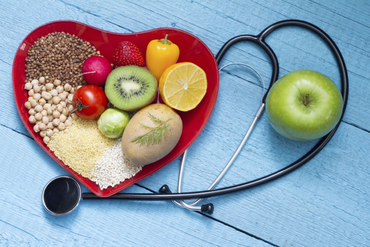 Người bị cholesterol máu cao nên ăn gì?