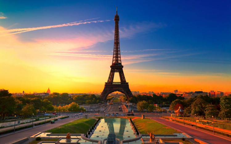 Tháp Eiffel - Niềm tự hào của người Pháp