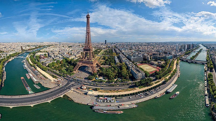 Tháp Eiffel - Niềm tự hào của người Pháp