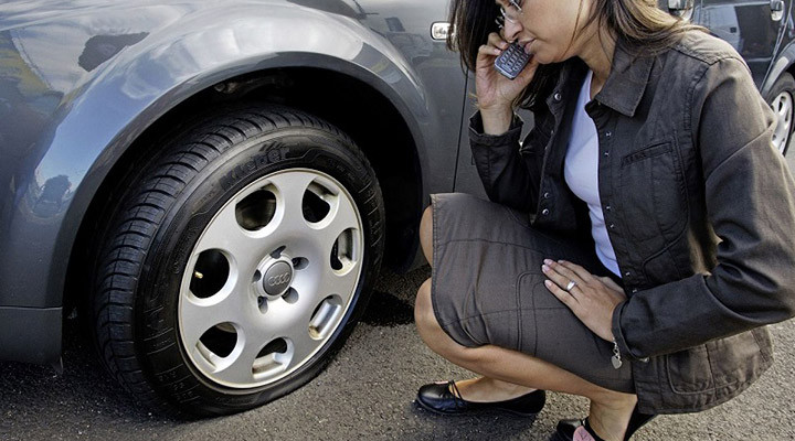 Các xử lý khi xe ô tô bị nổ lốp