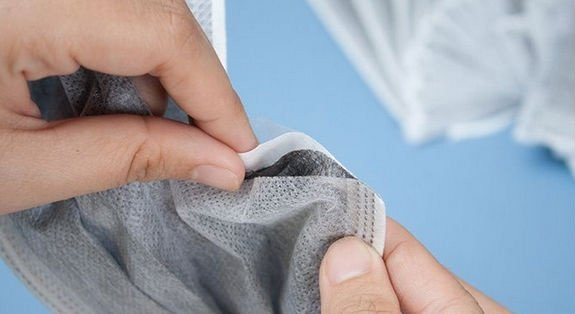 Cách phân biệt khẩu trang y tế thật, giả cực đơn giản