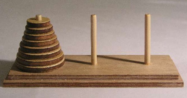 Câu đố kinh điển "Tháp Hà Nội" nổi tiếng và chỉ những người thông minh mới giải được