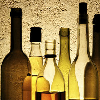 Hiểm họa chết người từ methanol trong rượu lậu