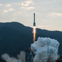 Trung Quốc phát triển tàu vũ trụ đưa người lên Mặt trăng