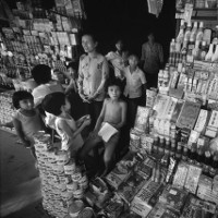 Ảnh độc về vỉa hè ở Việt Nam thập niên 1980 (Phần 2)
