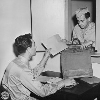 Cách người Mỹ gửi mail trong thế chiến thứ 2 khi chưa có Internet