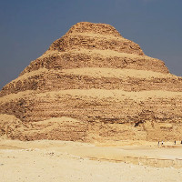 Bí ẩn quanh kim tự tháp lâu đời nhất ở Ai Cập