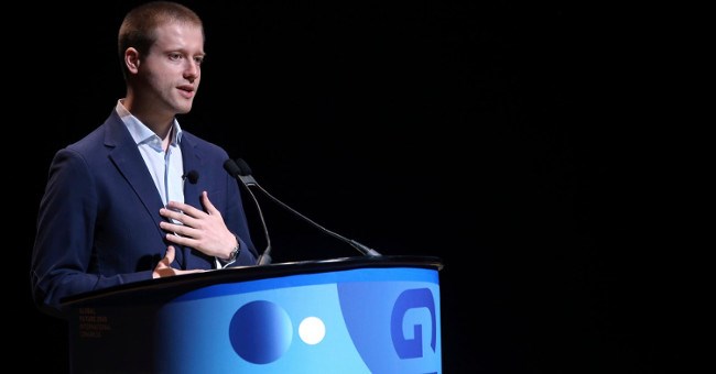 Con đường dẫn đến khả năng bất tử của loài người