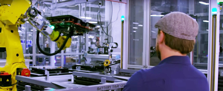 Elon Musk: “Chỉ cần 100 nhà máy Gigafactory là đủ cung cấp điện cho cả thế giới”