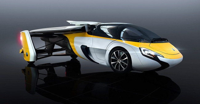 Ô tô bay cất cánh thẳng đứng với vận tốc 300km/h