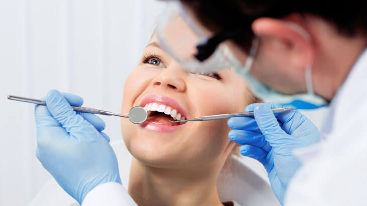 Chảy máu chân răng, mất ít máu nhưng không được xem nhẹ