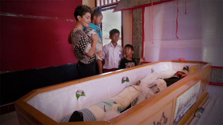 Kỳ lạ phong tục 