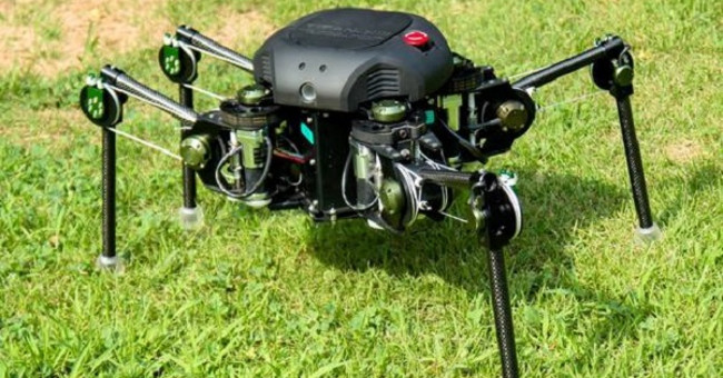 Nhật giới thiệu robot nhện trị giá 17.000 USD chuyên để bốc vác