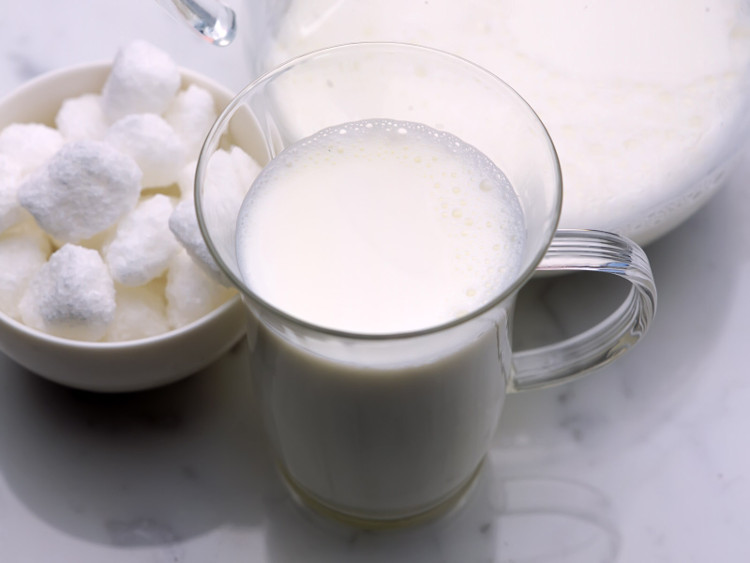 Protein sữa có thành phần acid amin cân đối và có độ đồng hóa cao.
