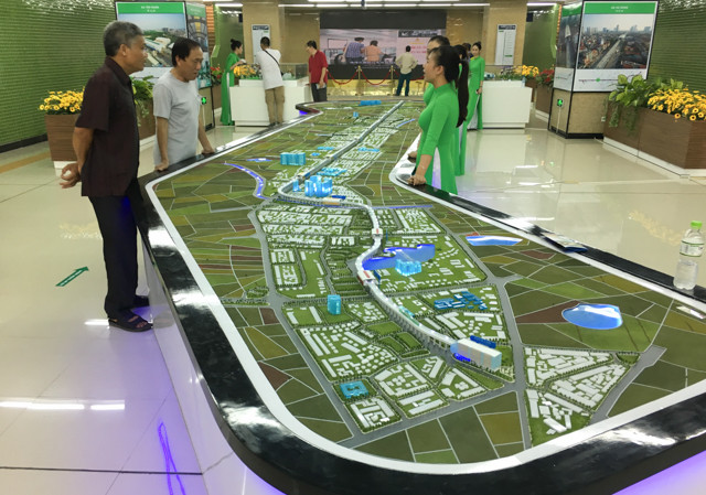 Trải nghiệm thực tế nhà ga đường sắt trên cao đầu tiên ở Việt Nam