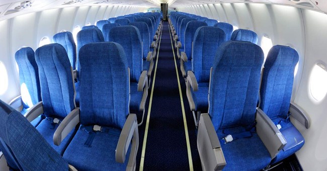 Vì sao nội thất máy bay lại chủ yếu có màu xanh?